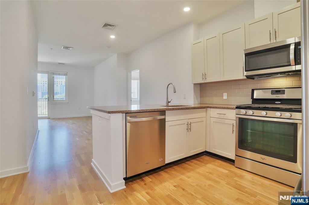 2050 Central Road 203 - Photo 4