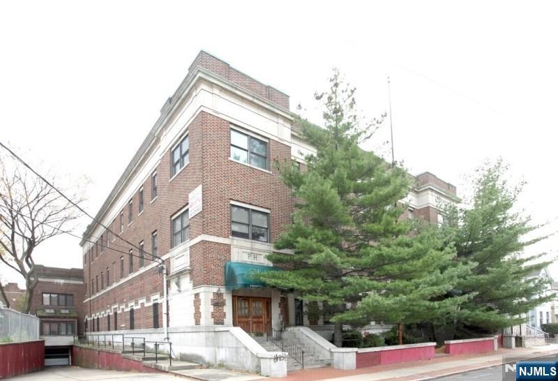 33-39 Morrell Street #R, Elizabeth NJ — listing photo