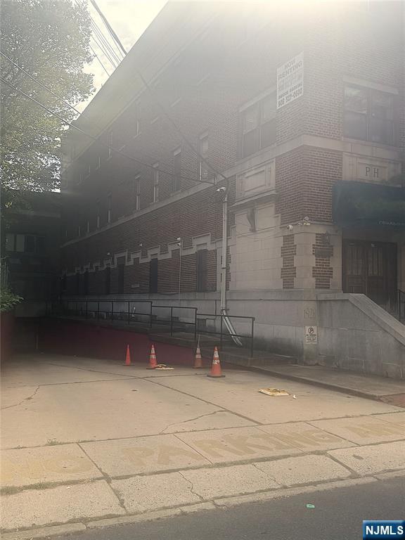 33-39 Morrell Street #R — photo 3