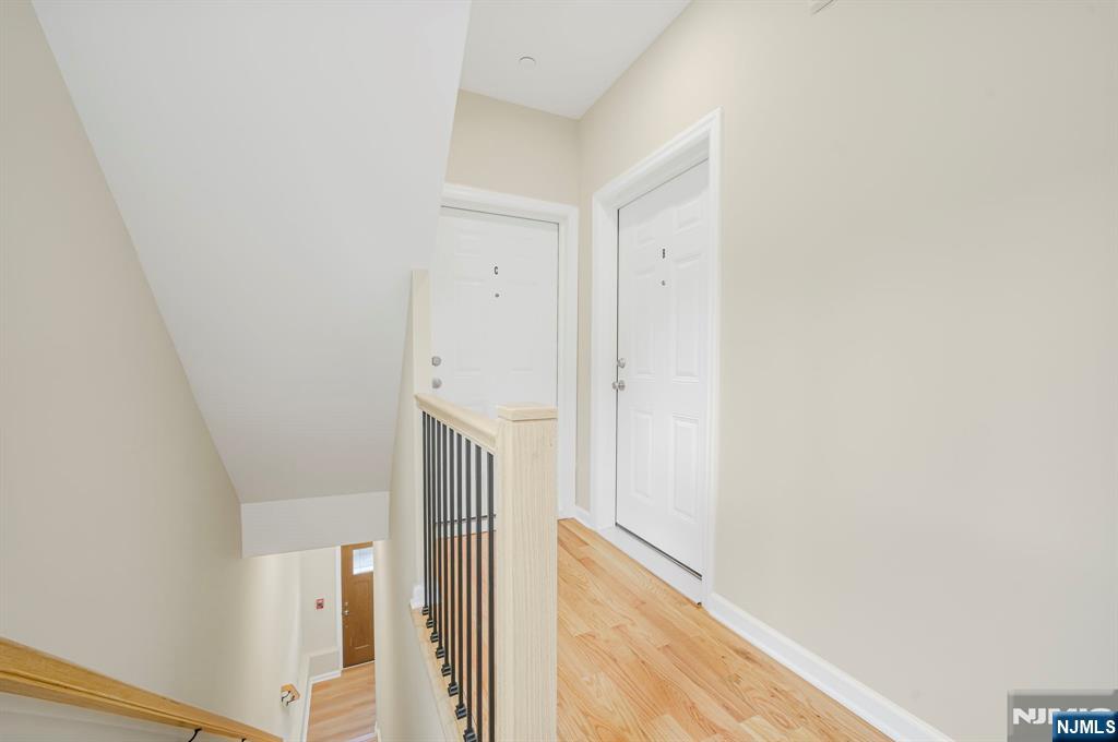 532 Ringwood Avenue B - Photo 5