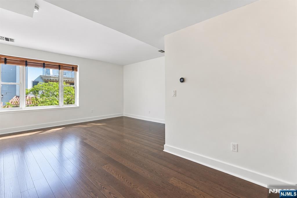 941 Boulevard 3C - Photo 4