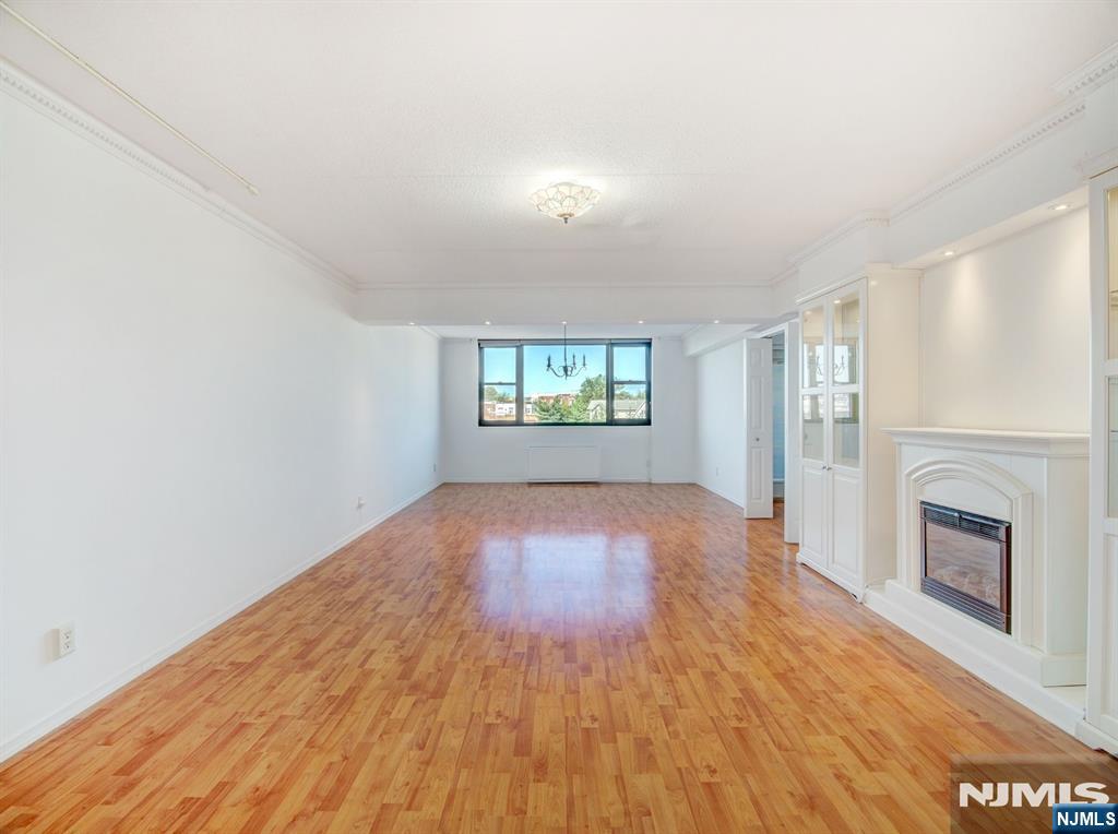 Photo 3 of Condo for sale at 250 Gorge Rd #9i, Cliffside Park, NJ 07010 | MLS# 26035656 | Listing updated on 2026-10-08