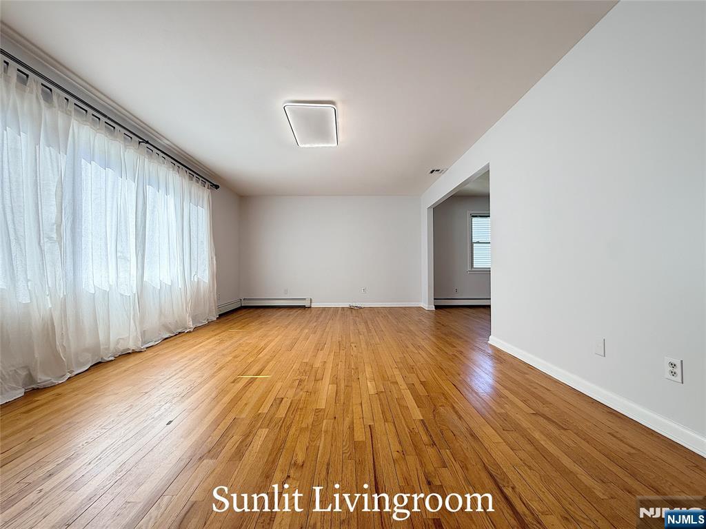 217 Rockland Avenue - Photo 3
