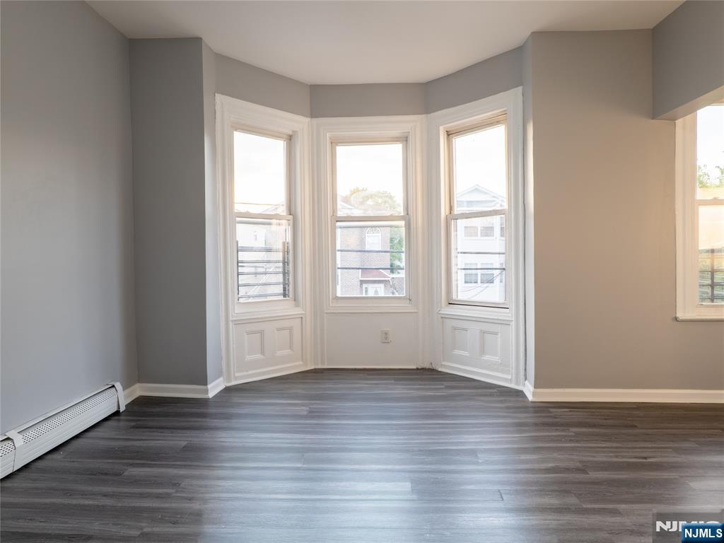 87 2nd Street - Photo 2