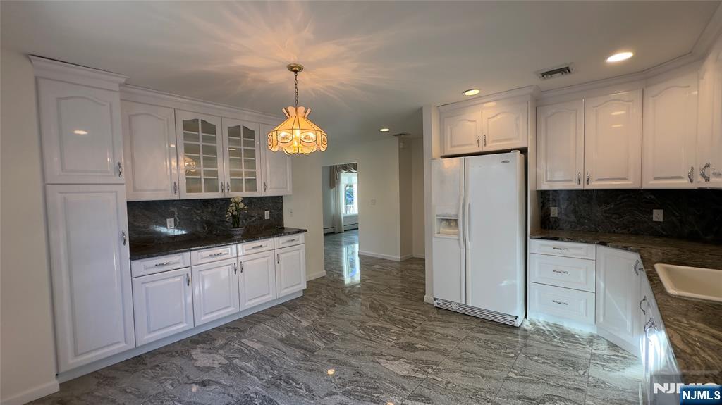 1604 John Street 1 - Photo 4