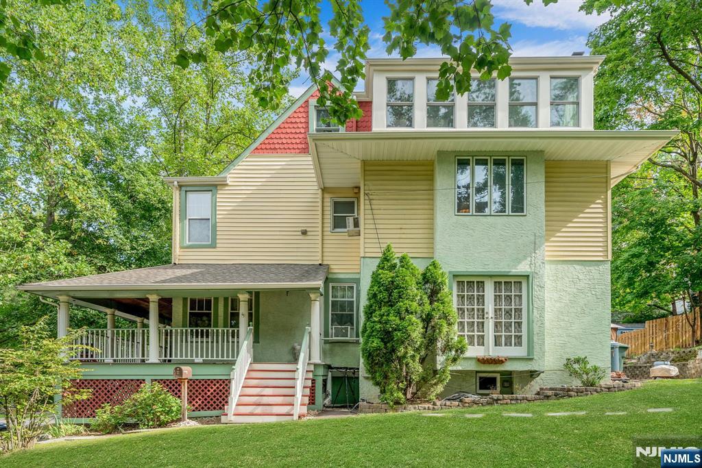 204 Vose Avenue - Photo 2
