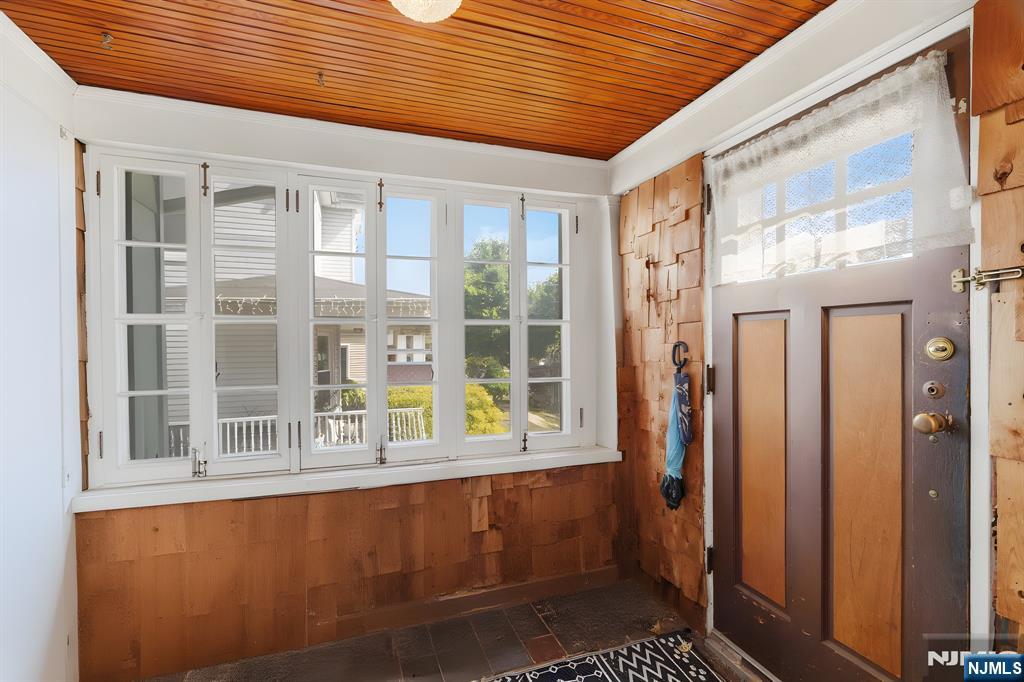 267 Argyle Place - Photo 2