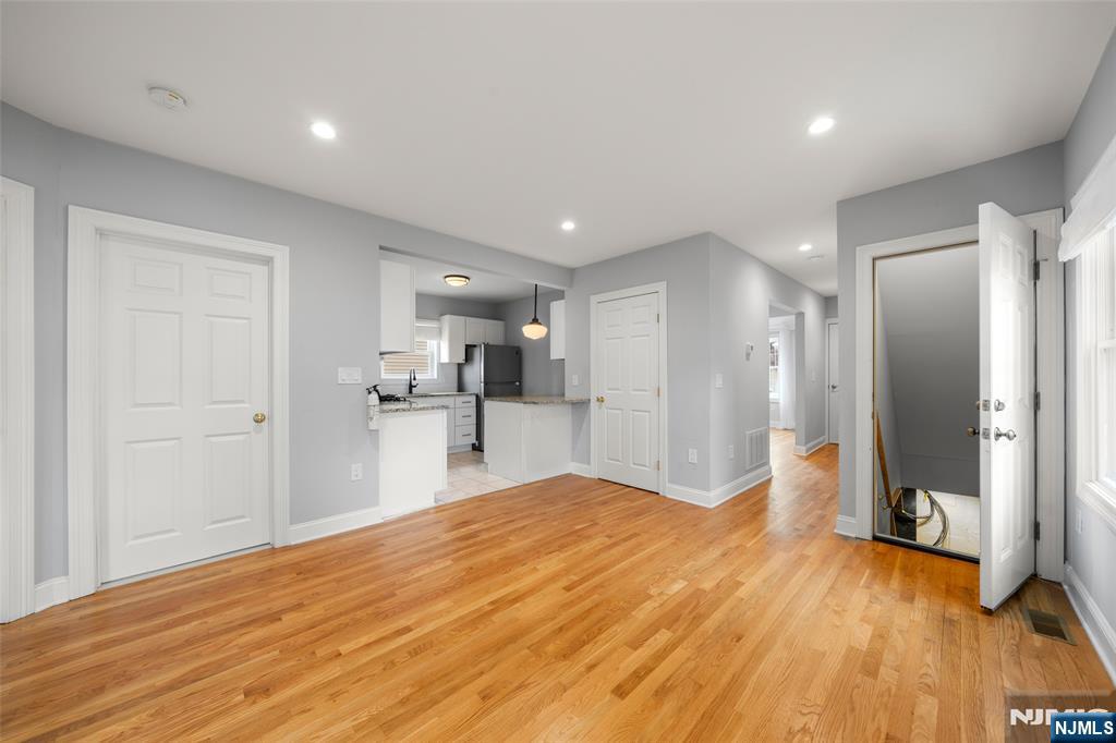 11 Webster Street - Photo 4