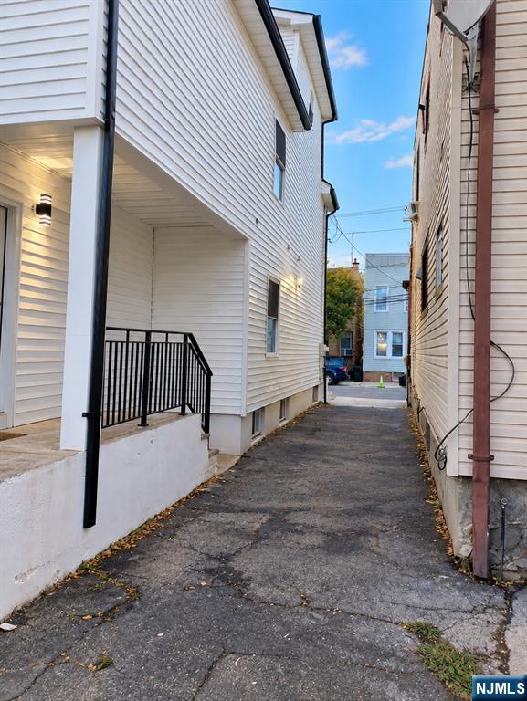 307 Ann Street - Photo 5