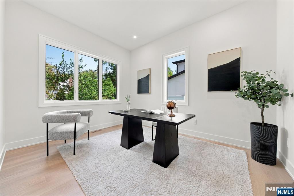 220 Riveredge - Photo 3