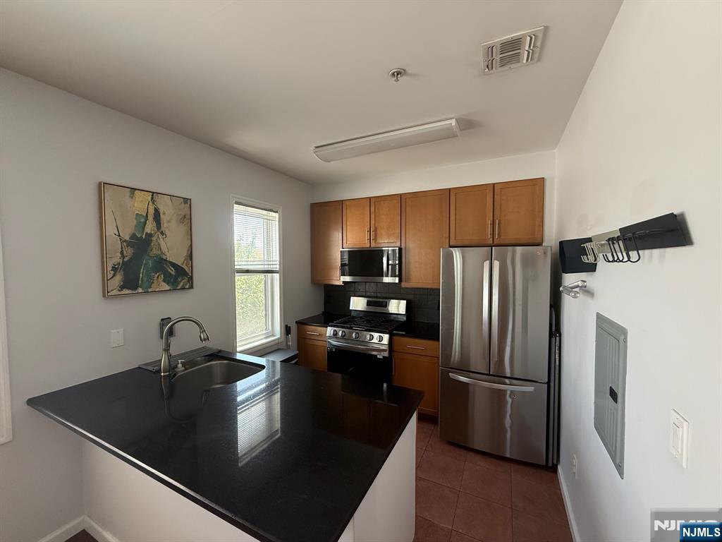 515 30th Street 202 - Photo 1