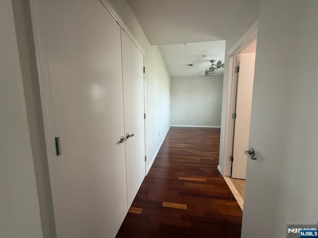 515 30th Street 202 - Photo 4