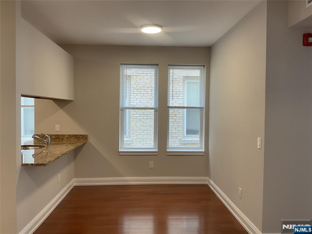 375 Undercliff Avenue 5 - Photo 1