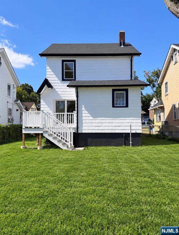 693 Chestnut Avenue - Photo 2