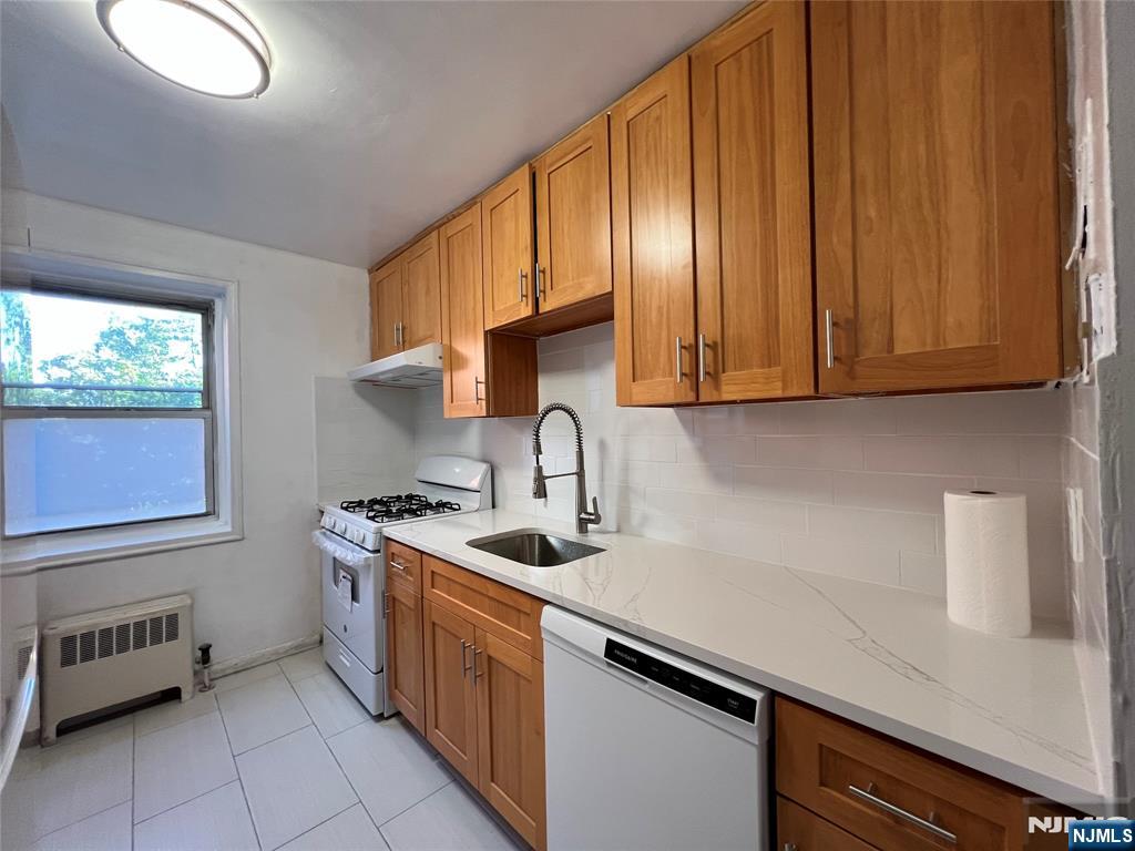 2340 Linwood Avenue 4D - Photo 2