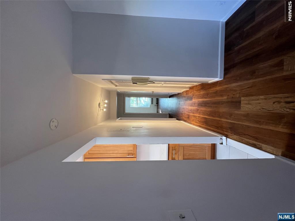 2340 Linwood Avenue 4D - Photo 4