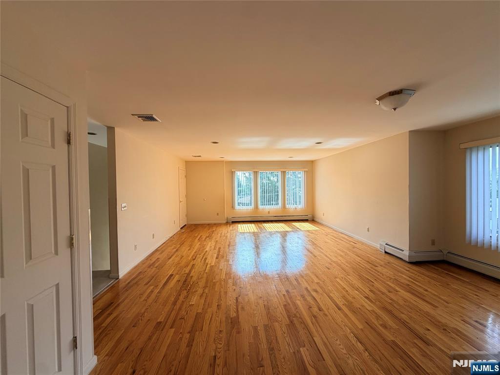 843 Pleasantview Terrace 2 - Photo 3