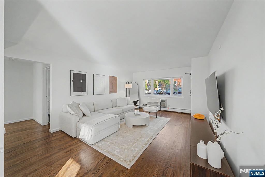39 Wedgewood Drive 111 - Photo 4