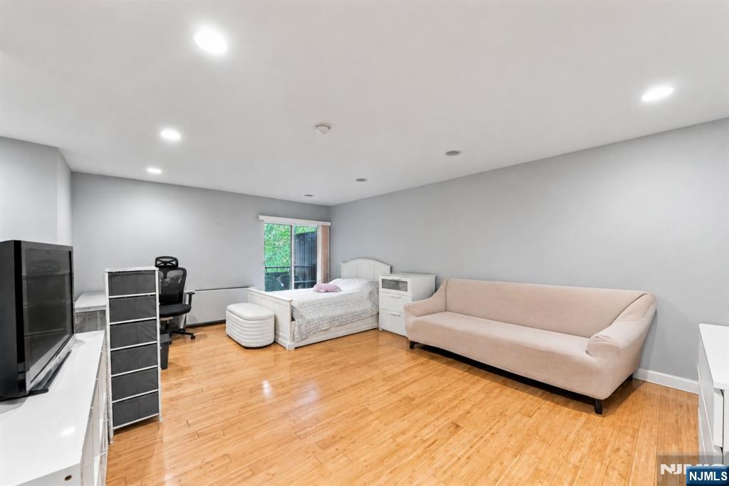 1111 River Road G16 - Photo 3