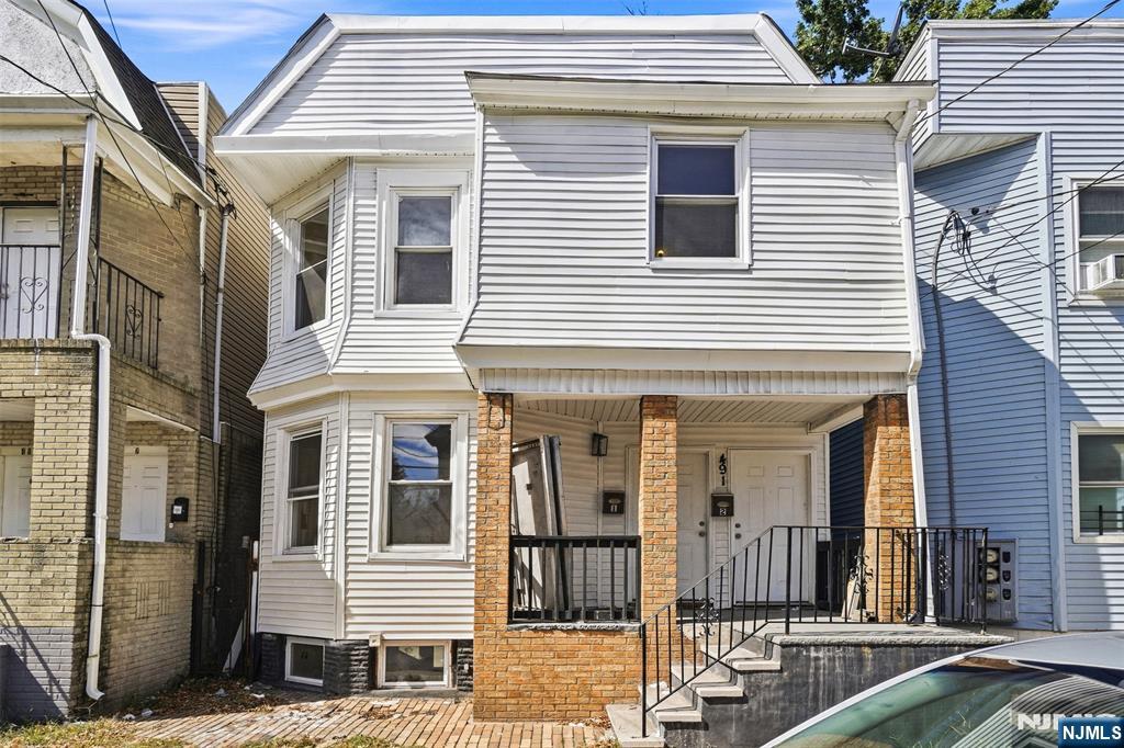 491 17th Street - Photo 2