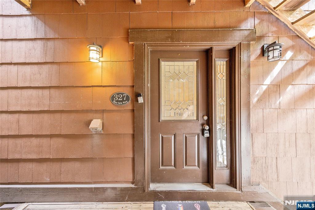 327 Sea Isle Key - Photo 2