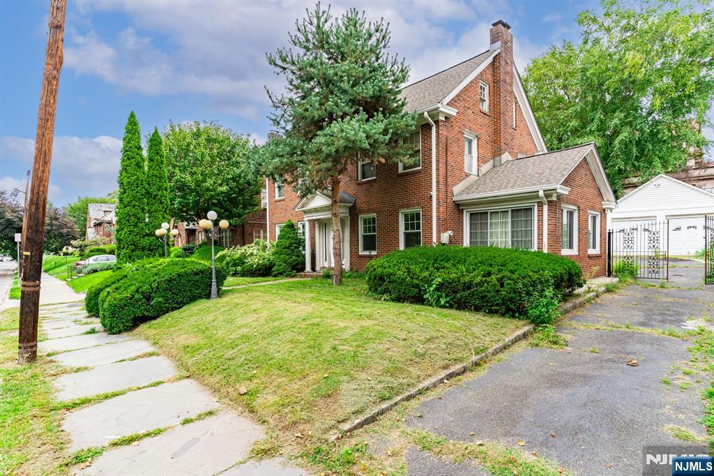 Photo 3 of Single family home for sale at 523 525 Lake, Newark, NJ 07104 | MLS# 26035766 | Listing updated on 2026-10-05