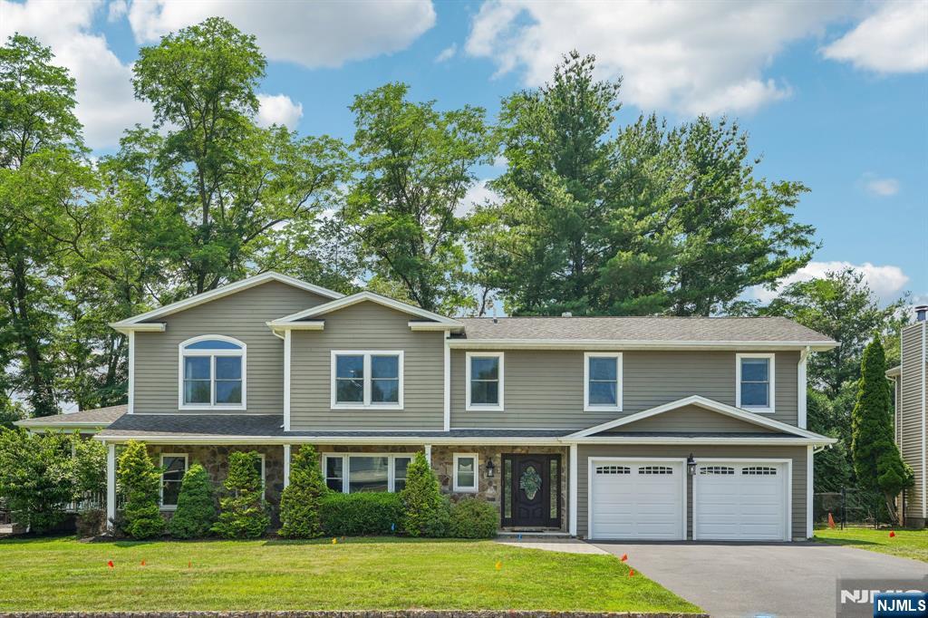 23 Chicopee Drive - Photo 1