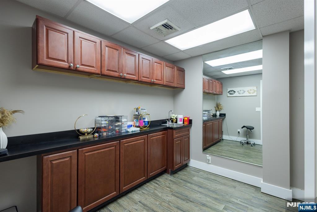 501 River Drive - Photo 4