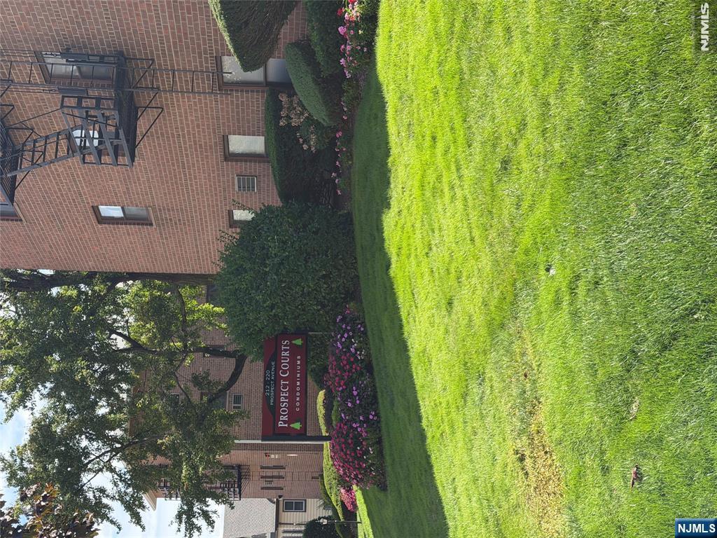 218 Prospect Avenue 3C - Photo 2