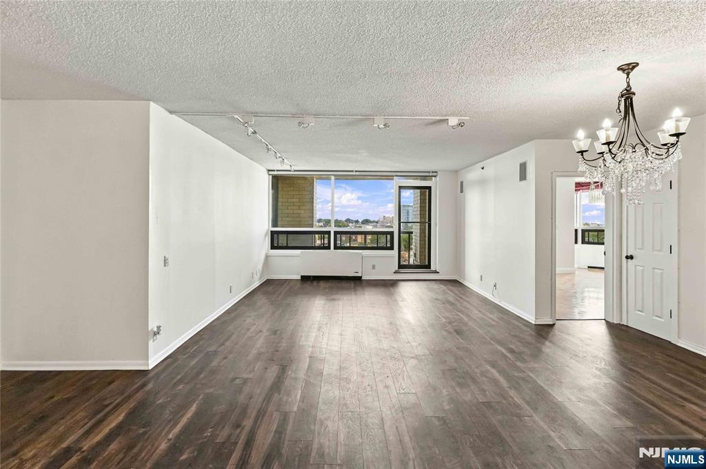 800 Palisade Avenue 1205 - Photo 4