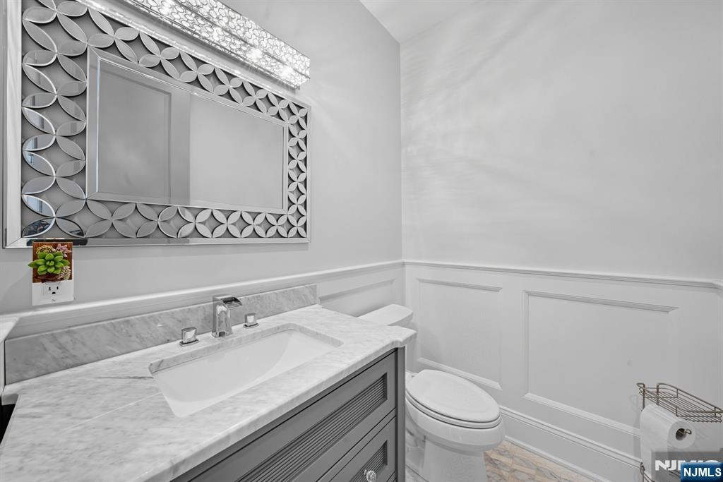146 Stuart Street — photo 30