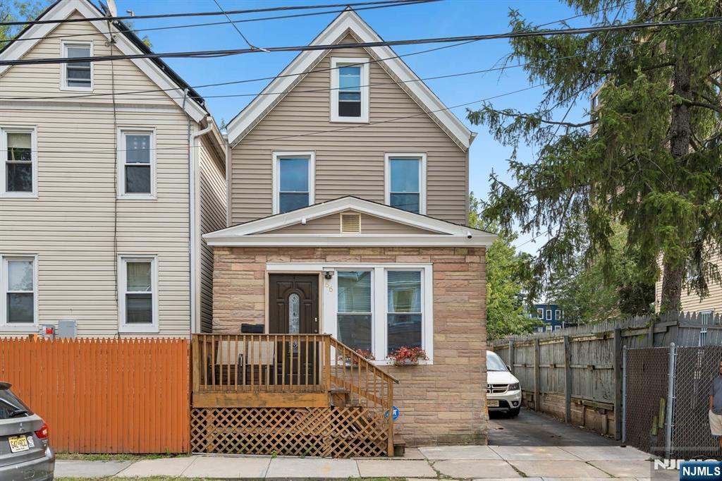 Photo 1 of Single family home for sale at 66 Oak Ave, Irvington, NJ 07111 | MLS# 26035825 | Listing updated on 2026-10-01