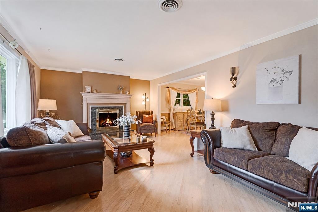 Photo 3 of Single family home for sale at 27 Strickland Ave, Little Falls, NJ 07424 | MLS# 26035827 | Listing updated on 2026-10-08