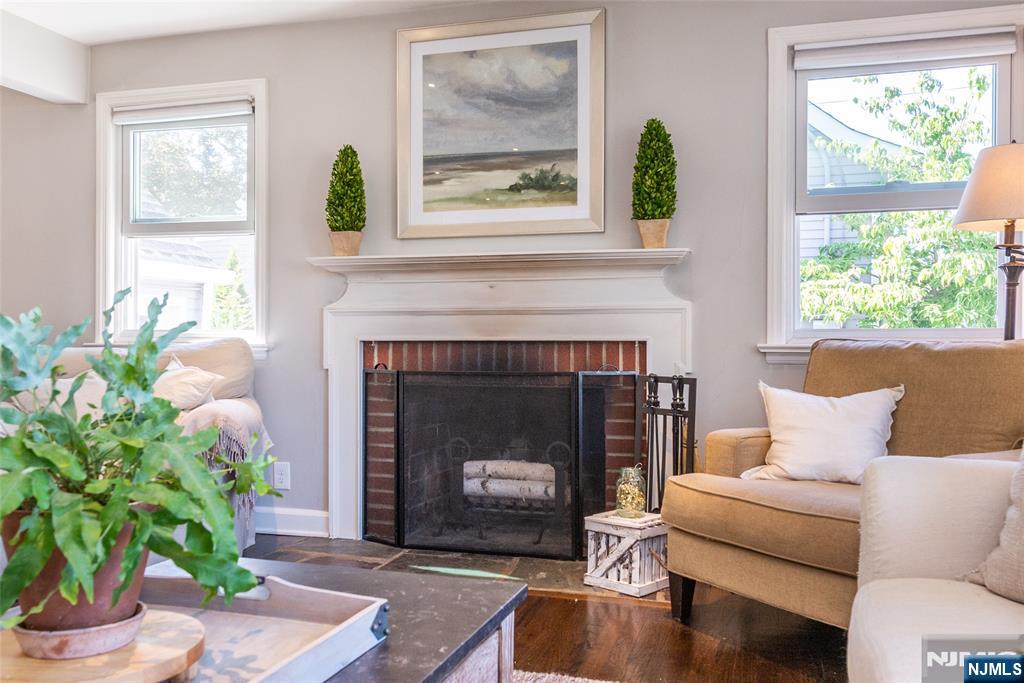 Photo 4 of Sale Pending at 49 Meadow Ln, Bloomfield, NJ 07003 | MLS# 26035842 | Listing updated on 2026-10-02