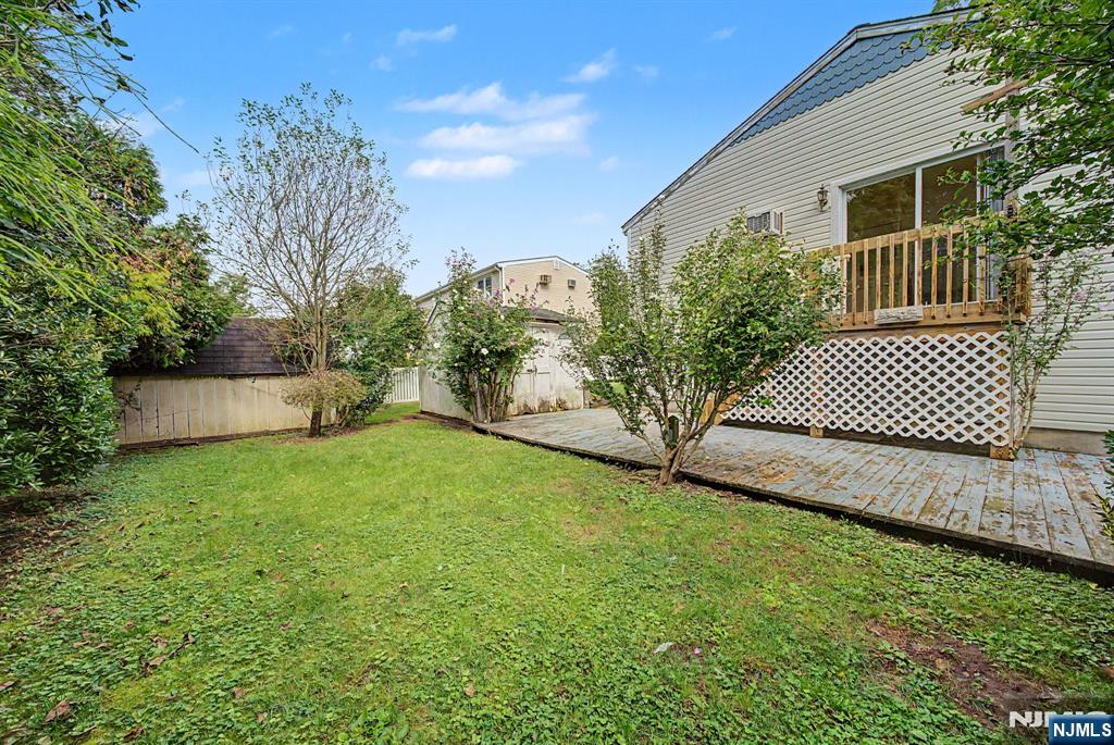 13 Spruce Place - Photo 2