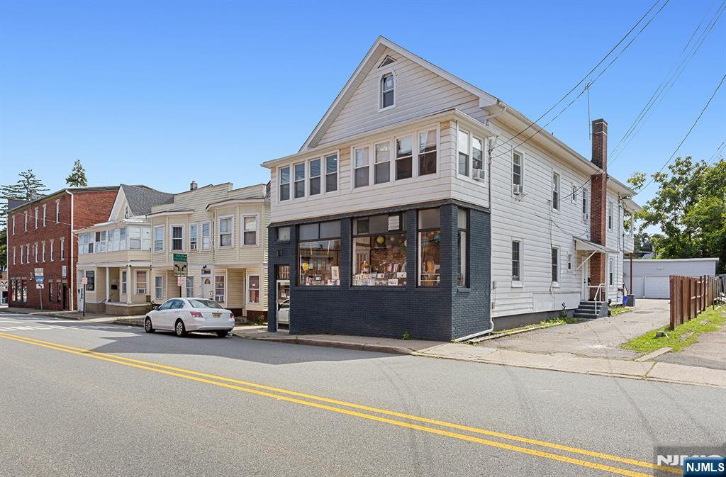 9 Kiel Avenue - Photo 2