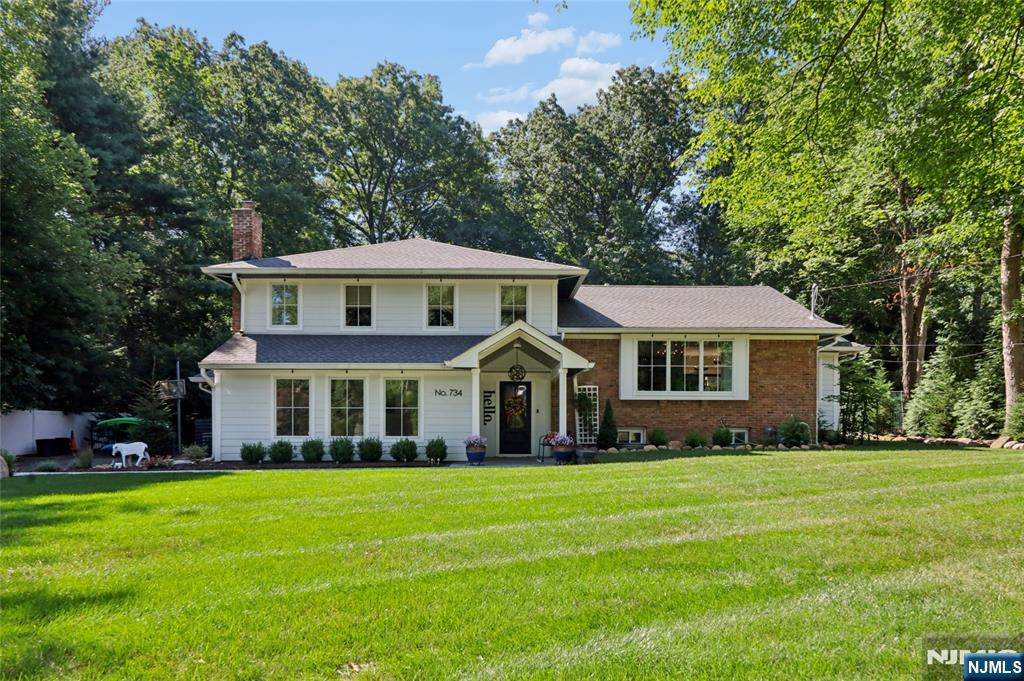 734 Willow Run - Photo 1