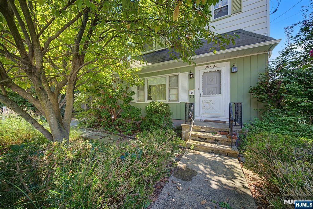 Photo 2 of Single family home for sale at 56 Haskell Ave, Wanaque, NJ 07420 | MLS# 26035863 | Listing updated on 2026-10-02