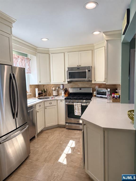 72 Cottage Street - Photo 2