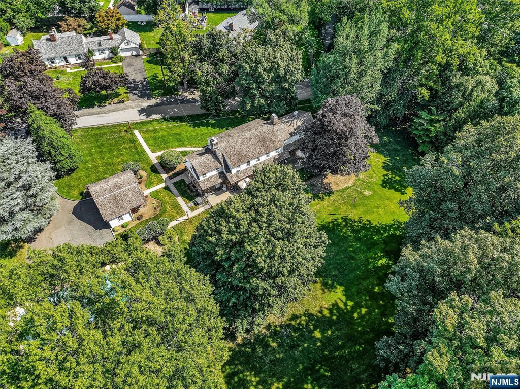 1 Carlyle Place - Photo 4
