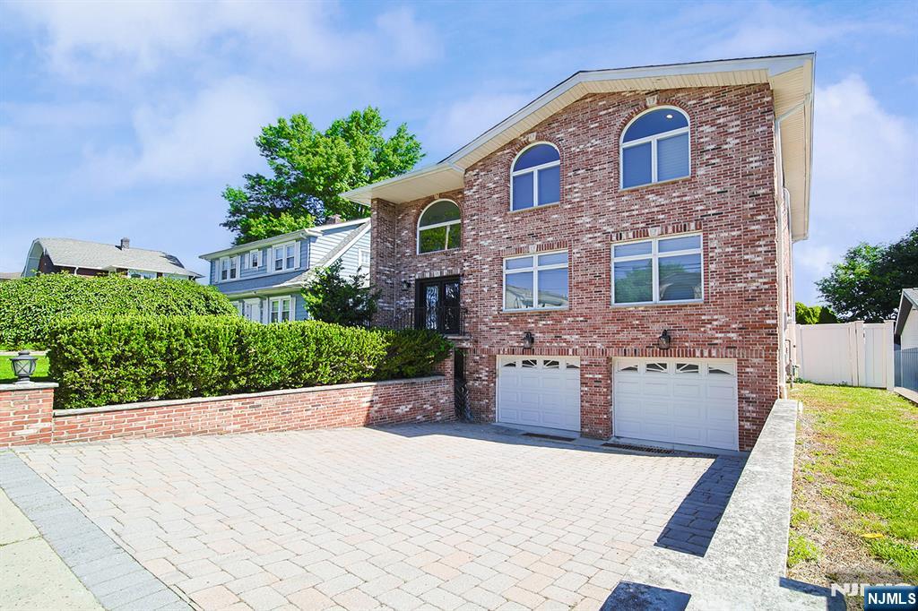 897 Virgil Avenue - Photo 2