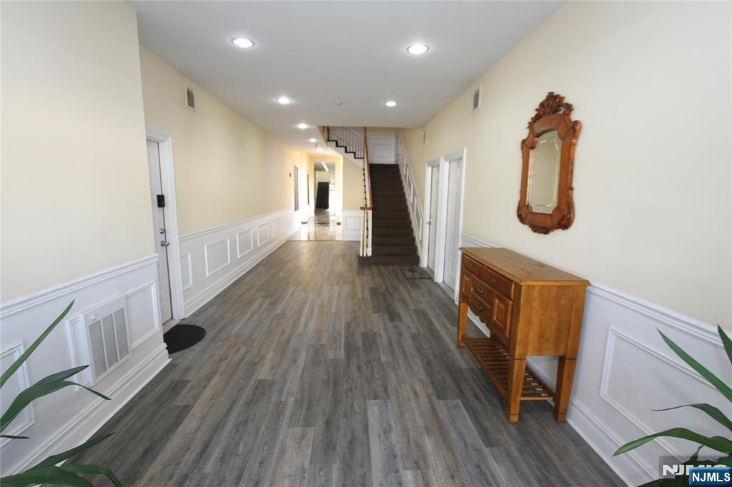 1 John Street 5 - Photo 2