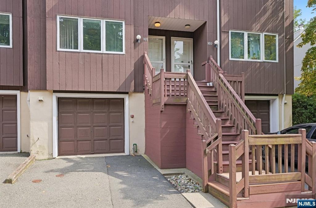161 Marion Drive - Photo 2