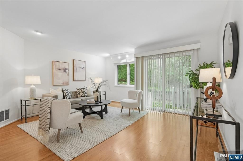 161 Marion Drive - Photo 5