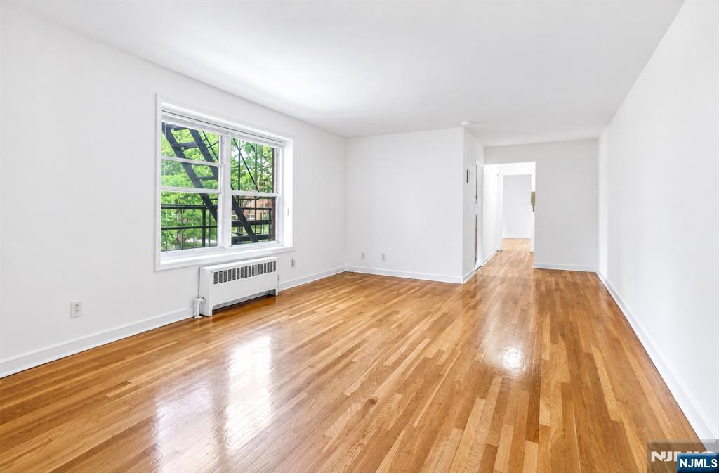 2320 Linwood Avenue 3F - Photo 3