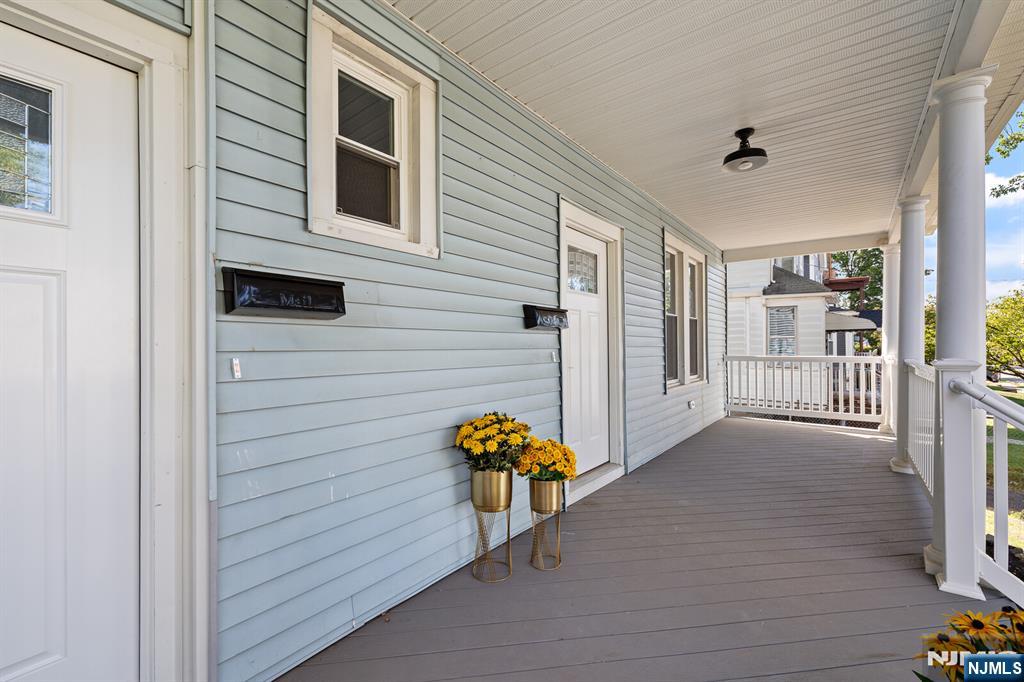172 Boiling Springs Avenue - Photo 2