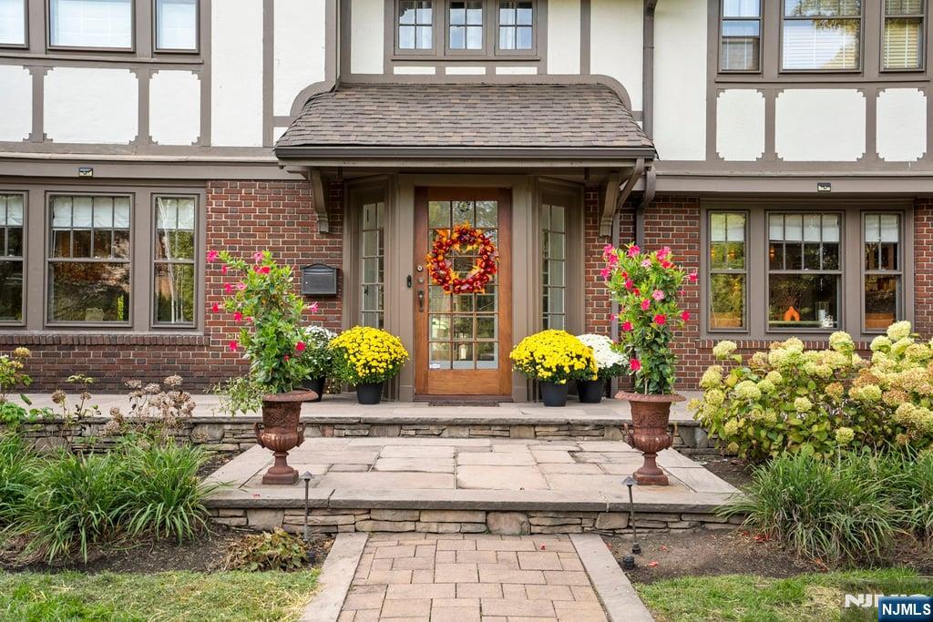 474 Park Street - Photo 3