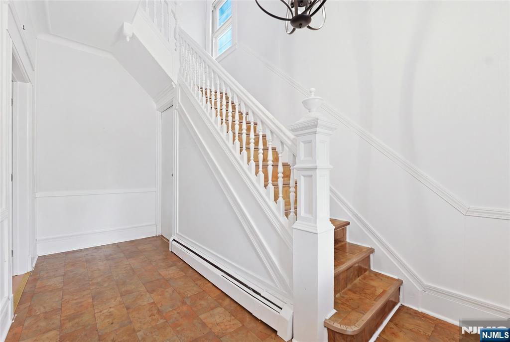 813 20th Street - Photo 2