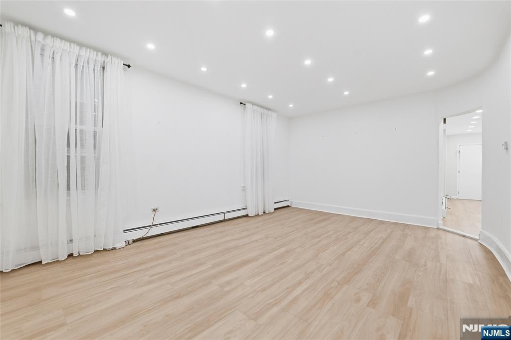 813 20th Street - Photo 3