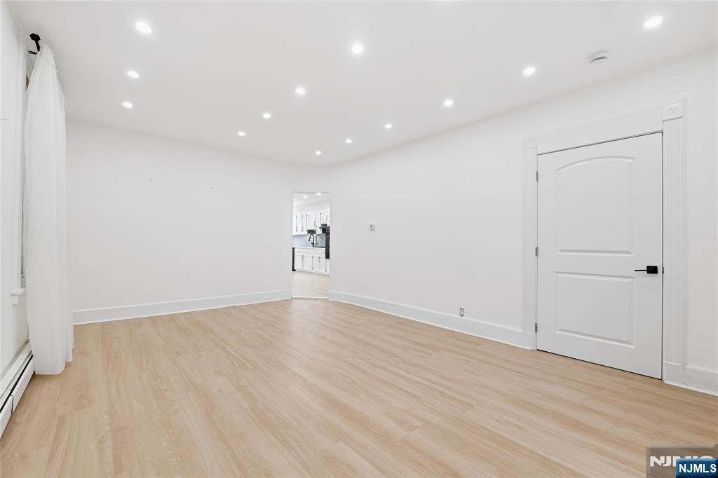 813 20th Street - Photo 4